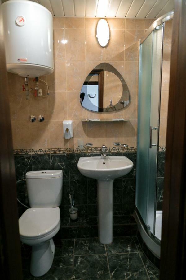 Tourist Hotel คาร์คิฟ ภายนอก รูปภาพ